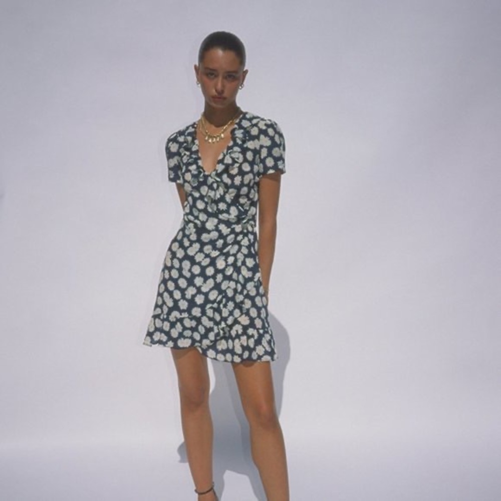 THE VALENTINA in Daisy